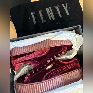 Puma x Fenty Velvet Creeper Velvet Burgundy
Size 9.5 NEW IN BOX